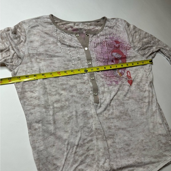 Nightmare Before Christmas Sally Queen of Hearts Graphic Tee Shirt Disney Top - Picture 9 of 14